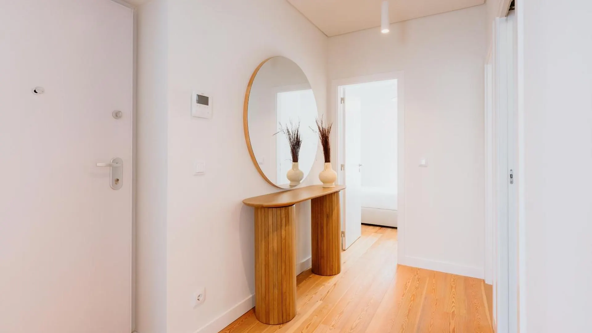 アパート Mary Orange - No 236 Rc D - Contemporary Two-Bedroom Haven リスボン